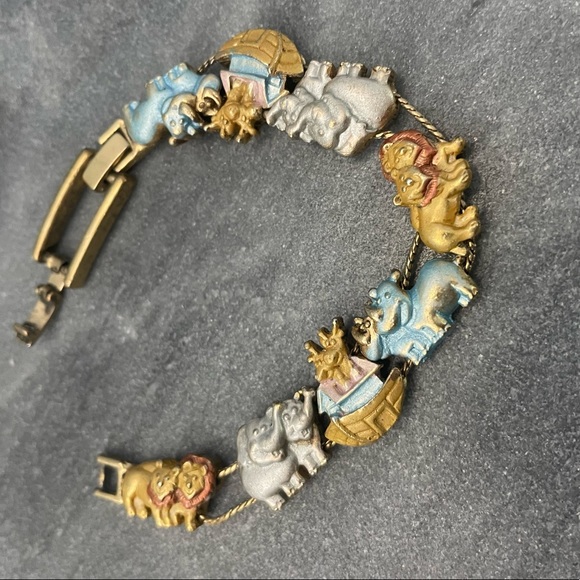 Vintage Noah’s Ark Slide Enamel Charm Gold Bracelet - Picture 4 of 11